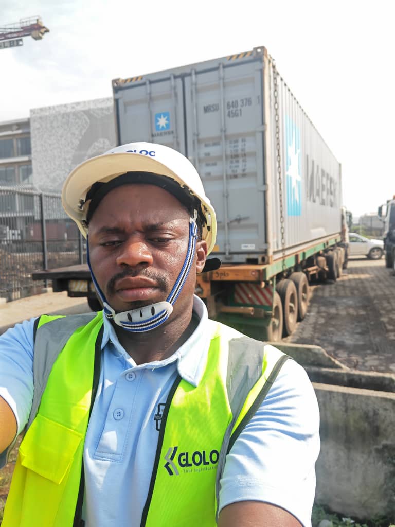 🚛 Glolog réussit une livraison exceptionnelle de 30 camions pour son client Handsome 